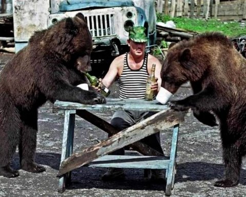 Насчет скидки к тарифу на "несчастное" соцстрахование можно обратиться позже