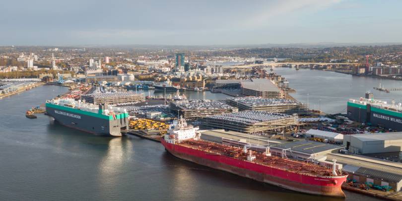 Stonepeak покупает производителя танкеров Teekay за $1,5 млрд