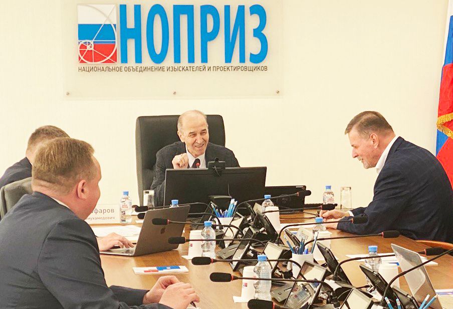 Общественники Ростехнадзора предлагают внести в реестр промышленных предприятий российских производителей лифтов