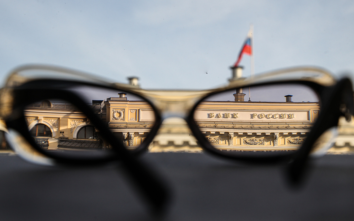 ЦБ впервые оценил потери банков из-за быстрого роста ставок