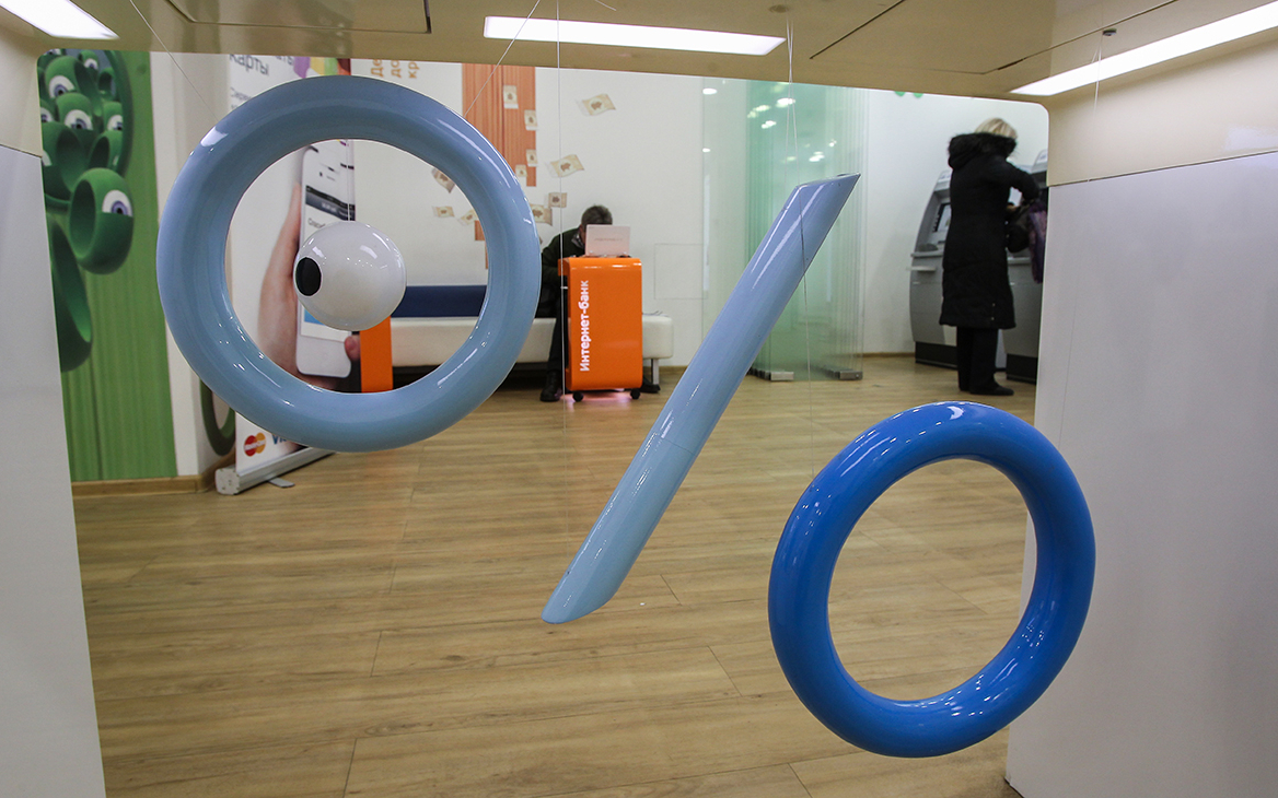 ЦБ повторно ужесточил правила выдачи необеспеченных кредитов