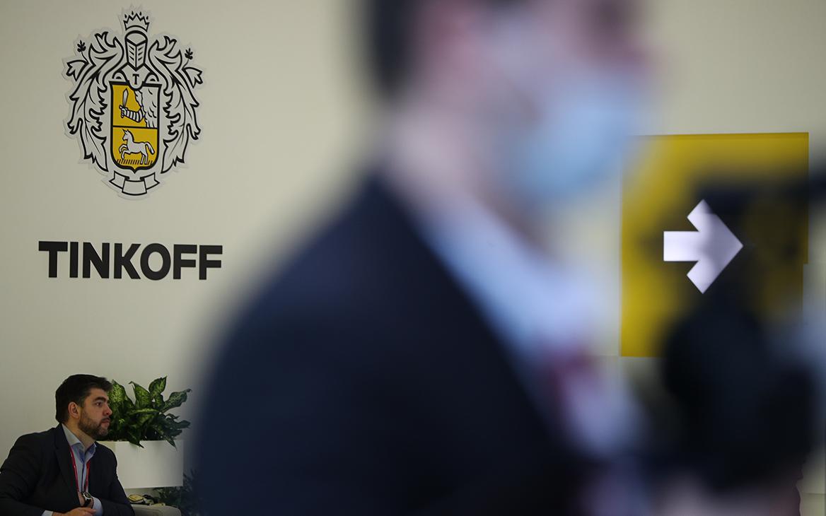 «Тинькофф» оставил SWIFT-переводы только клиентам с премиальной подпиской