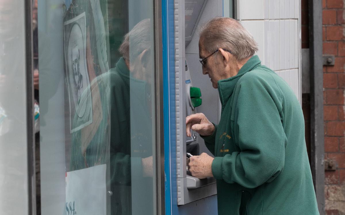 Банкам понадобится два рейтинга для работы с деньгами госструктур