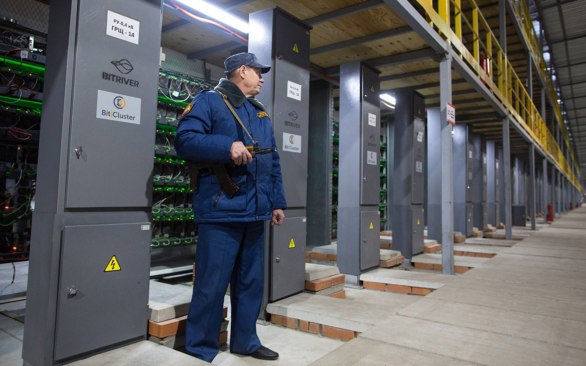 ЦБ предложил запретить оборот и майнинг криптовалют в России