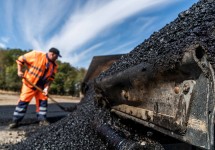 Контракты на ремонт дорог пересчитают