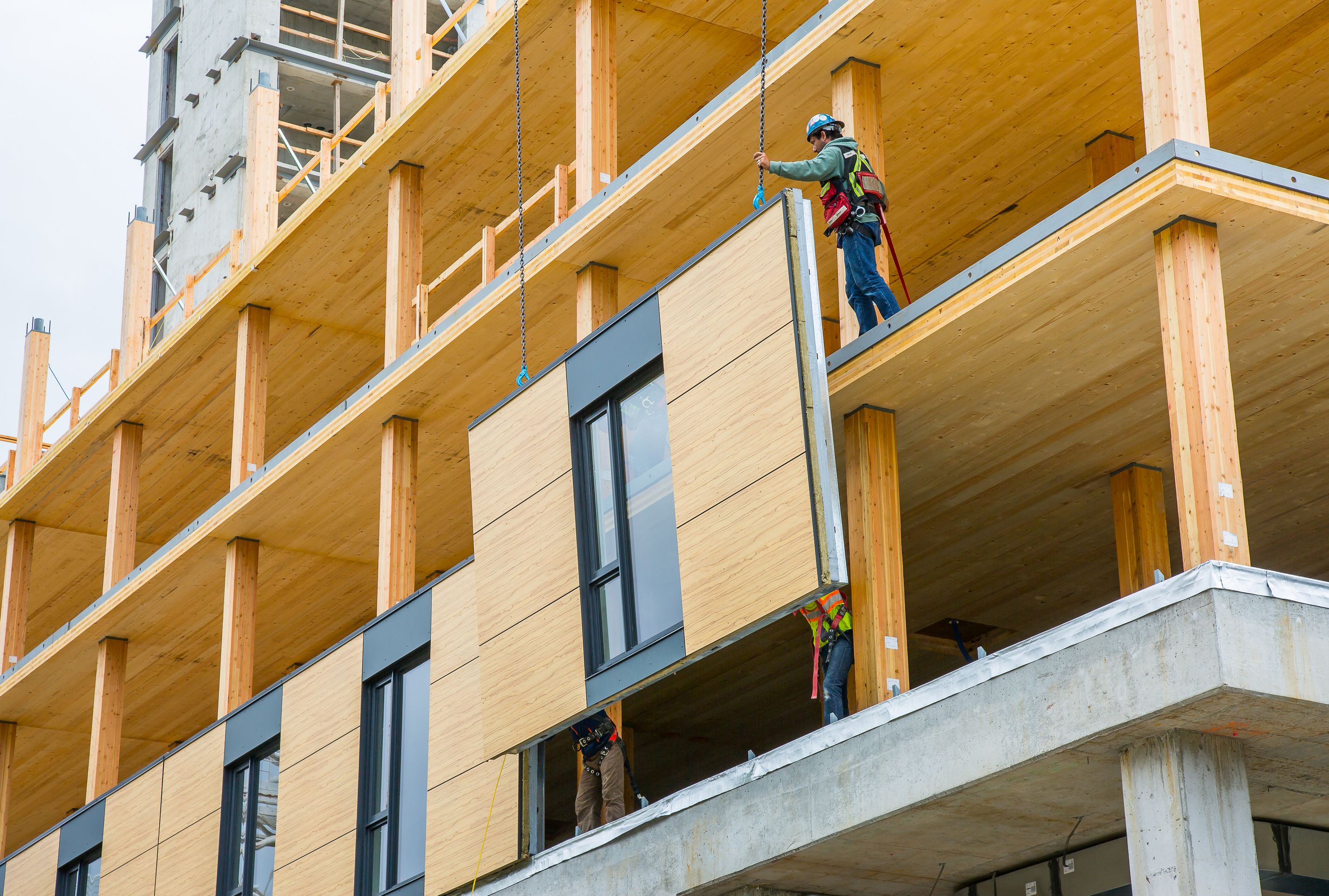 Чем поддержать строительство деревянных многоэтажек?