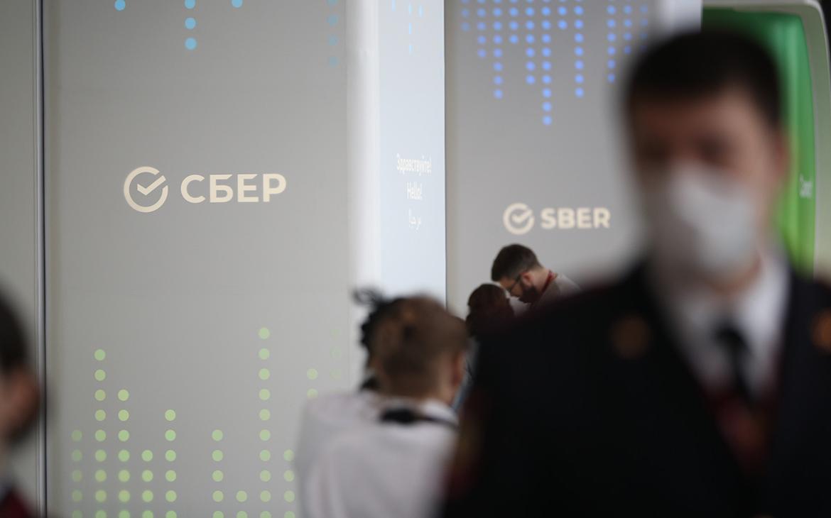 Чистая прибыль Сбербанка с начала года составила 174,8 млрд руб.