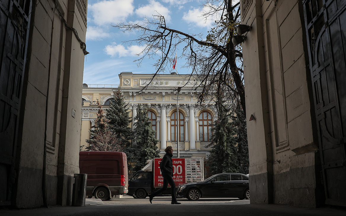 Эксперты спрогнозировали новое повышение ключевой ставки ЦБ