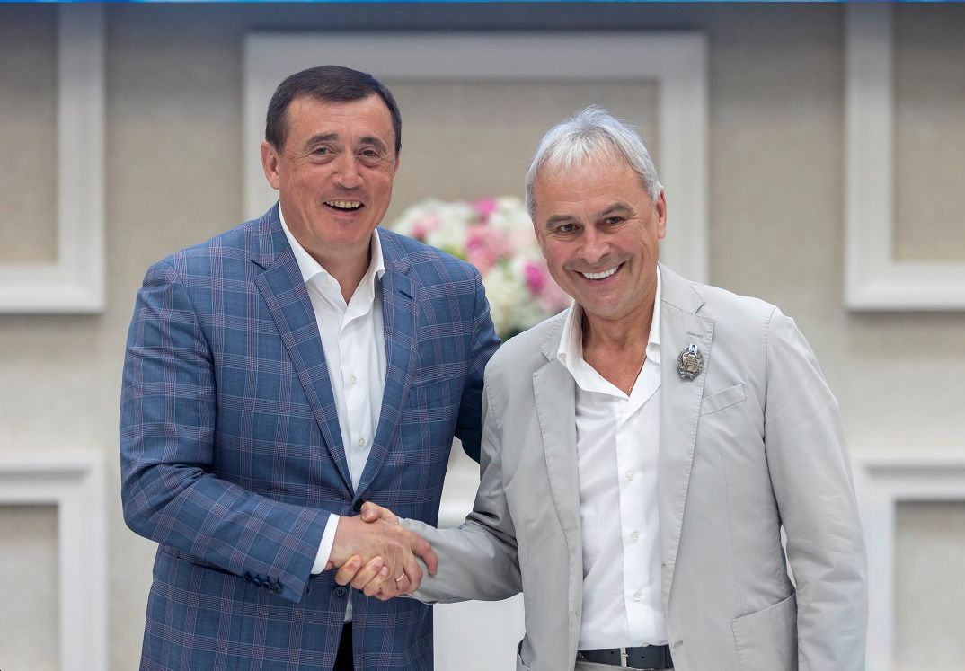 На Сахалине появились Почётные строители Сахалинской области