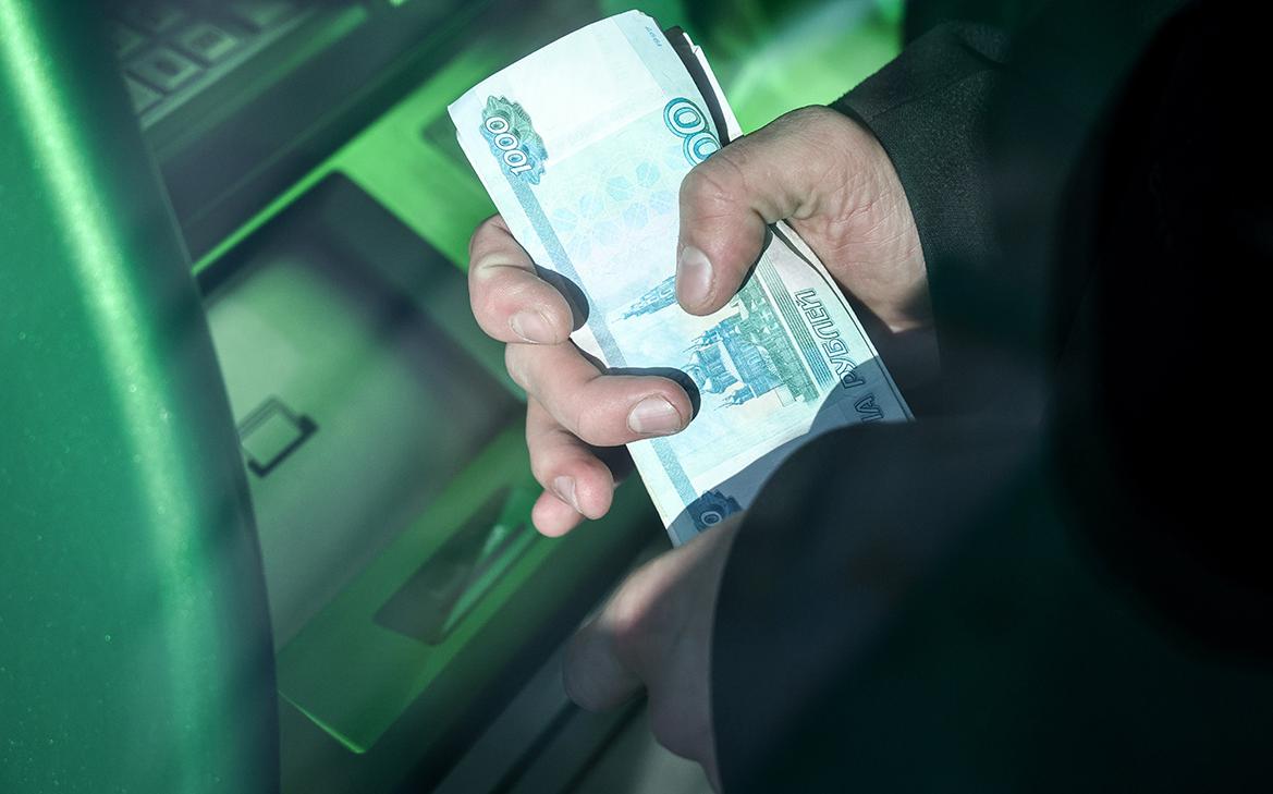 Банки вернули жертвам мошенников минимальную за четыре года сумму