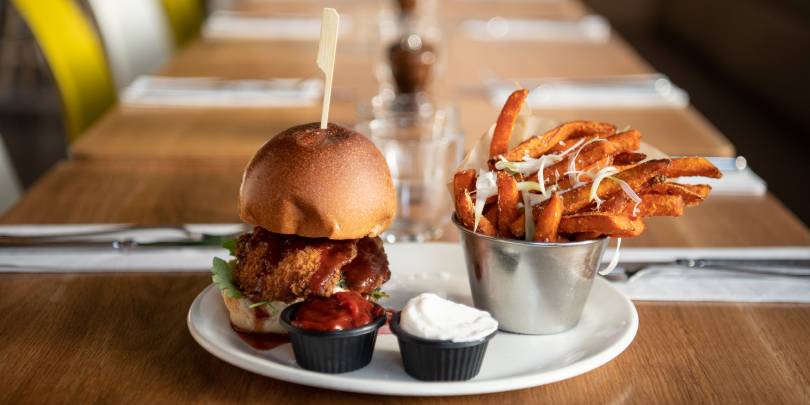 Сеть веганского фастфуда Neat Burger получила оценку в $70 млн