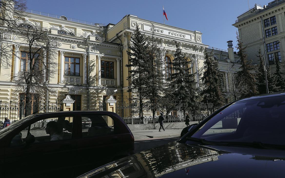 ЦБ исключил из реестра компанию из топ-5 в сегменте займов «до зарплаты»