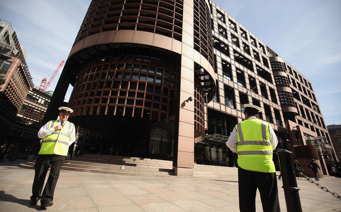 Швейцария разрешила некоторым россиянам хранить в банках более €100 тыс.