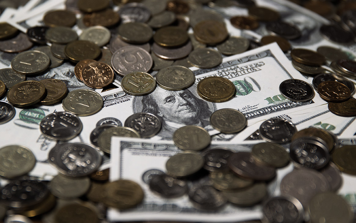 Глава ЦБ исключила принудительную конвертацию валютных счетов в рублевые