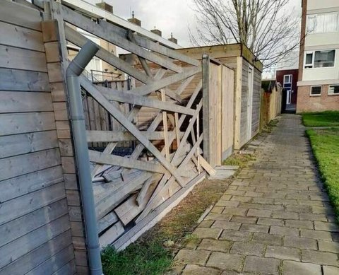 Участок или строение изъяли за долги: с какого момента прекращается исчисление налога