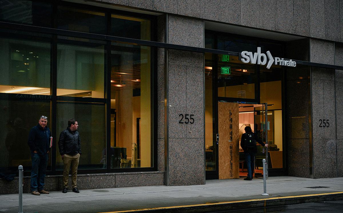 Moody's ухудшило прогноз по банковской системе США после краха SVB