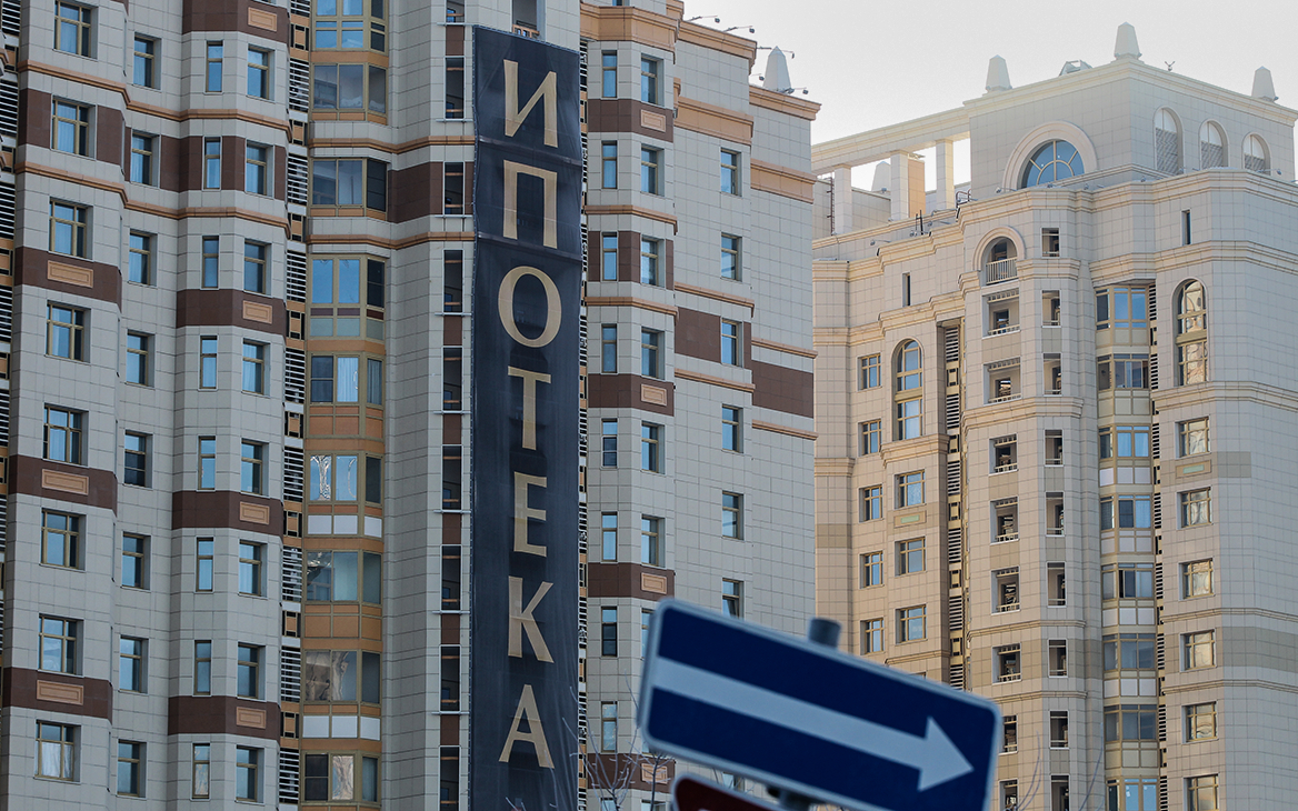 Совкомбанк приостановил выдачу ипотеки на неопределенный срок