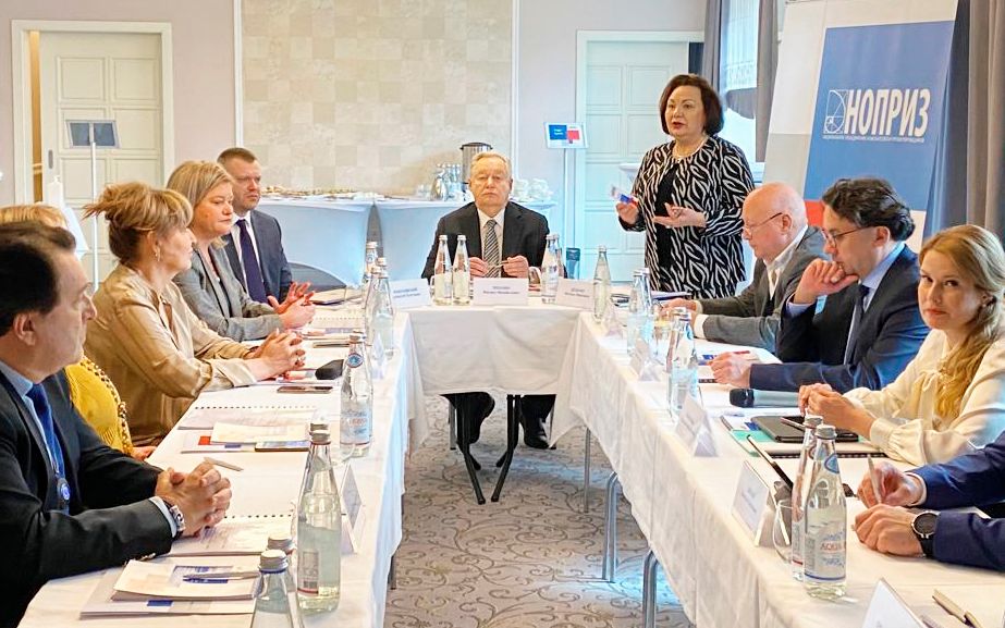 НОПРИЗ отметил наградами саморегуляторов Юга России