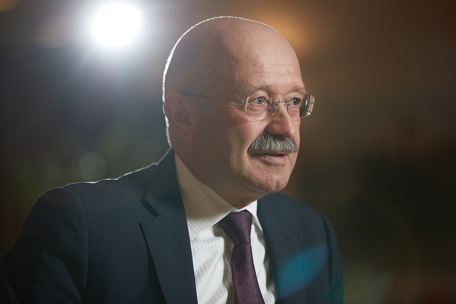 Михаил Задорнов