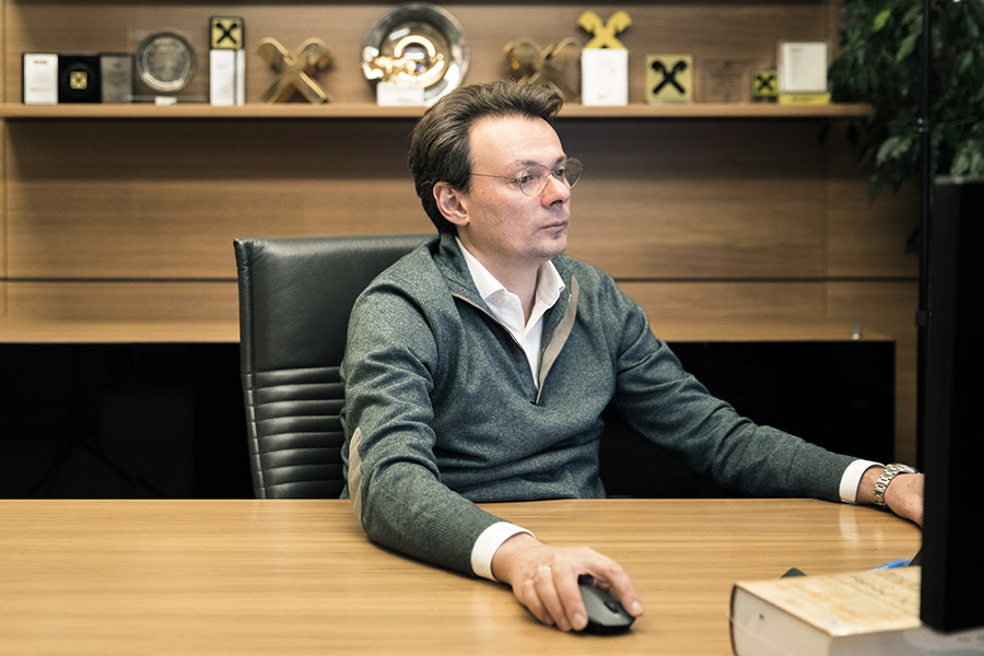 Сергей Монин