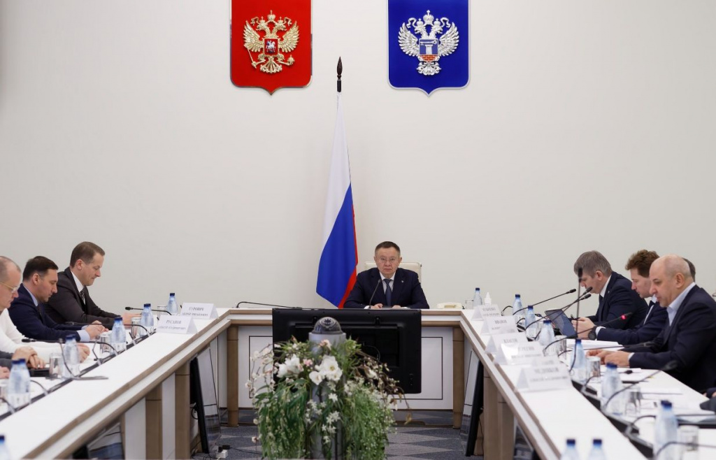 Глава Минстроя пообщался с представителями крупнейших господрядчиков