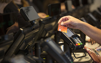 Visa в 2022 году поднимет комиссии за оплату картами в супермаркетах