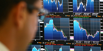 Мосбиржа запустит торги иностранными бумагами в долларах 27 сентября