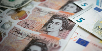 Мосбиржа не будет проводить расчеты в фунтах 19 сентября