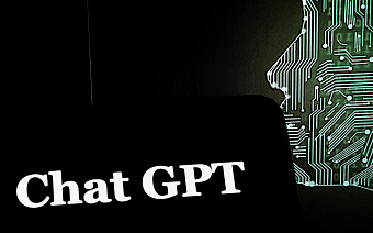 Глава «Альфы» оценил, сколько сотрудников банков сможет заменить ИИ